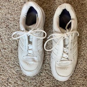 K-Swiss low court shoes